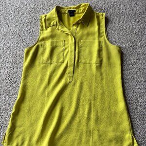 🎀 Buy 2 Get 1 Free 🎀Ann Taylor Sleeveless Blouse – Size S – Chartreuse Classic